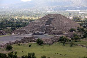 Pyramid of the Moon 